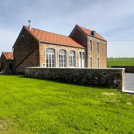 A La Ferme La Petite Ecole 5 Personnes * Havelange
